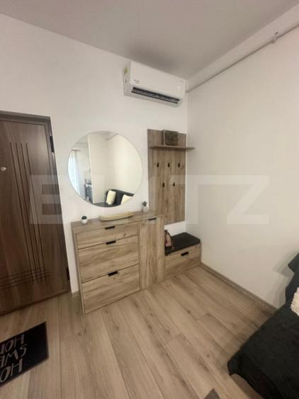 Apartament cu 2 camere semidecomandat în Aradului