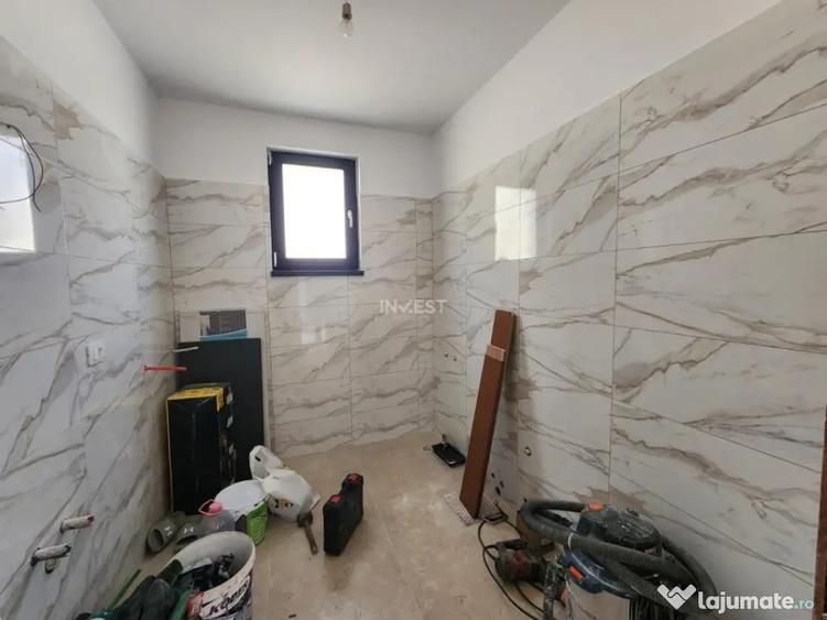 Casă cu 3 camere cu Teren 818 Mp în Valea Adâncă