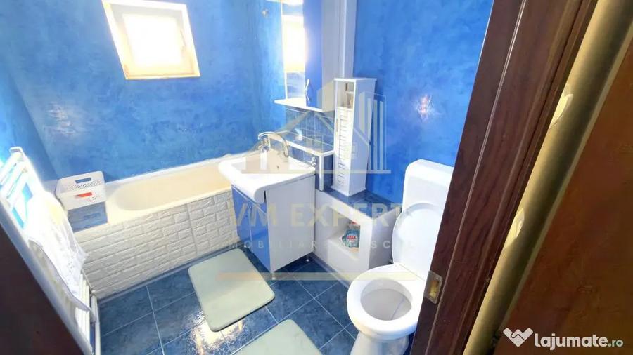 Apartament cu 3 camere decomandat în Sud