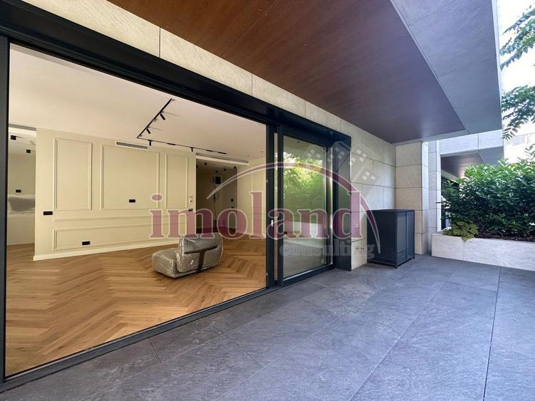 Apartament cu 3 camere decomandat în Floreasca