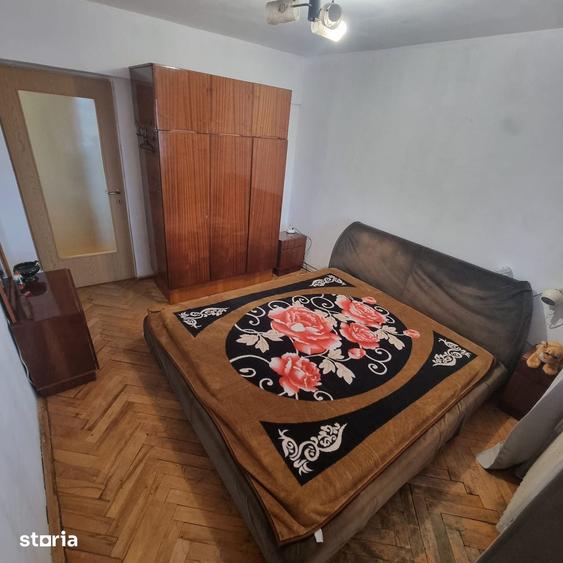 Apartament cu 3 camere decomandat în Mărăști