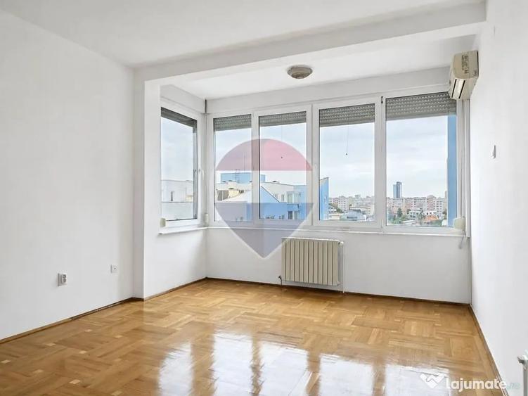 Apartament cu 3 camere decomandat în Gara de Nord