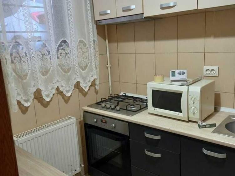 Apartament cu 2 camere decomandat, mobilat în Ozana