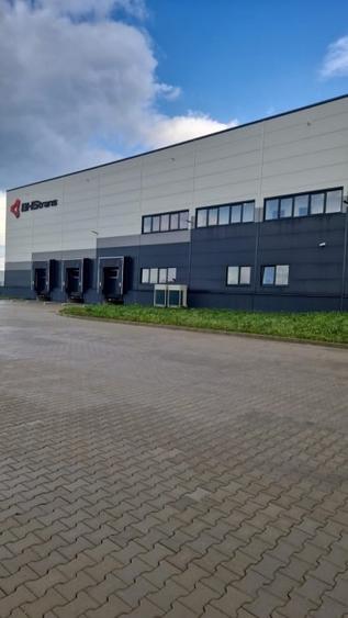 Spațiu industrial, de 5,000 mp, în Central