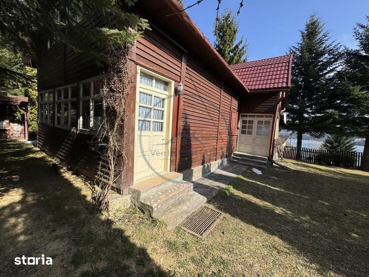 Casă cu 4 camere cu Teren 500 Mp în Central