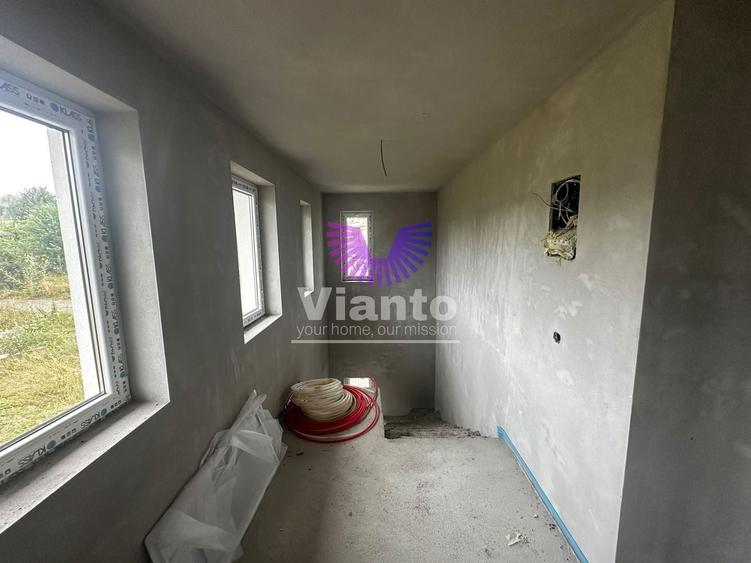 Casă individuală cu 5 camere cu Canalizare în Exterior Est