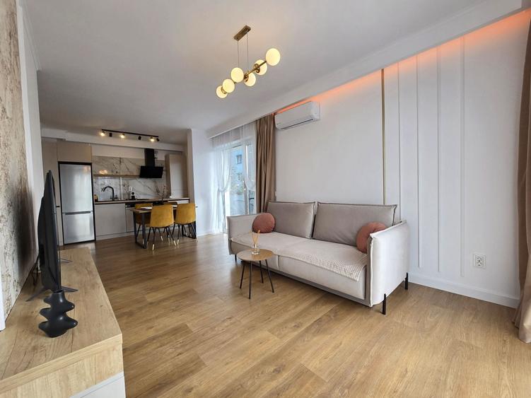 Apartament cu 2 camere decomandat în Gară