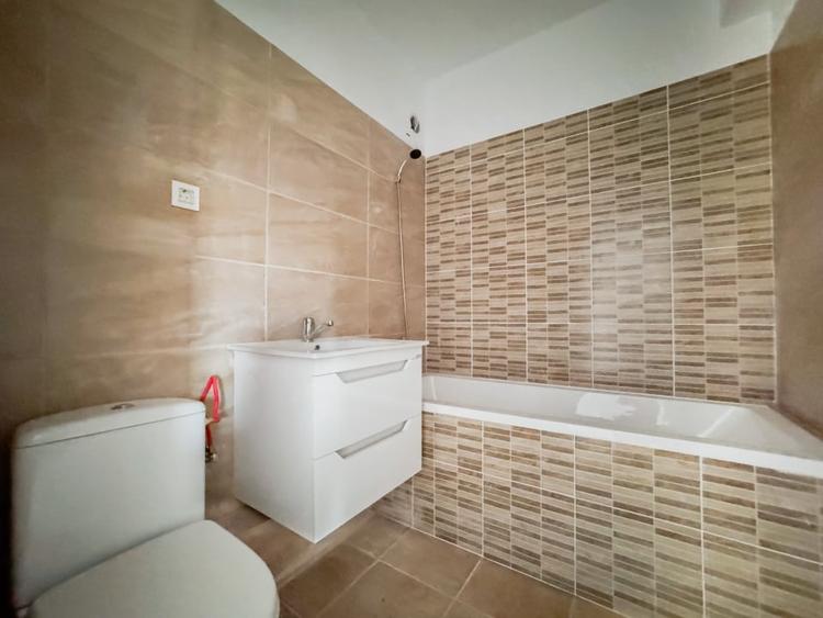 Duplex cu 4 camere cu Teren 250 Mp în Gulia