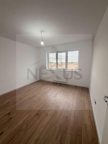 Apartament cu 3 camere decomandat în Metalurgiei