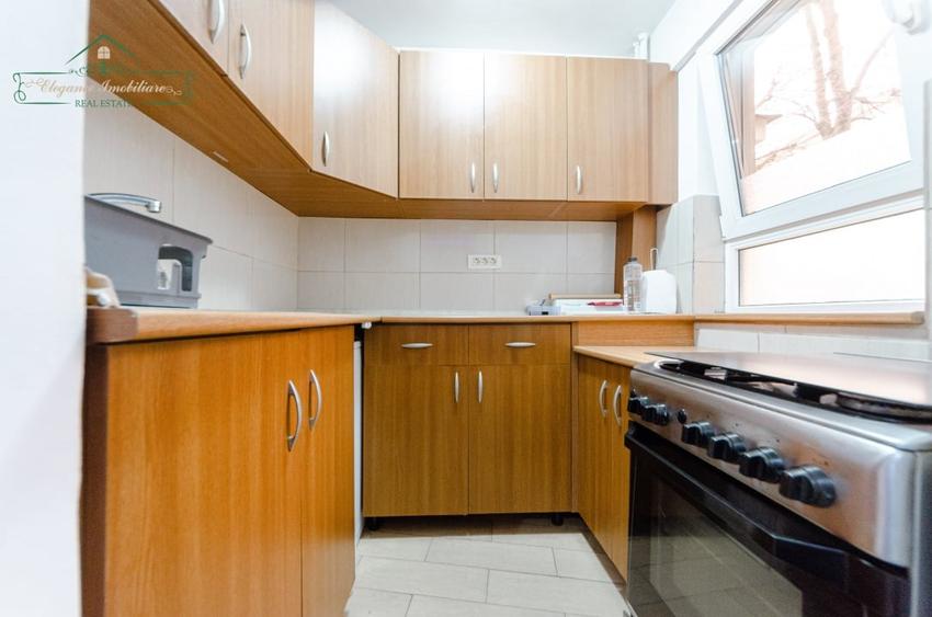 Apartament cu 2 camere decomandat, mobilat în Intim