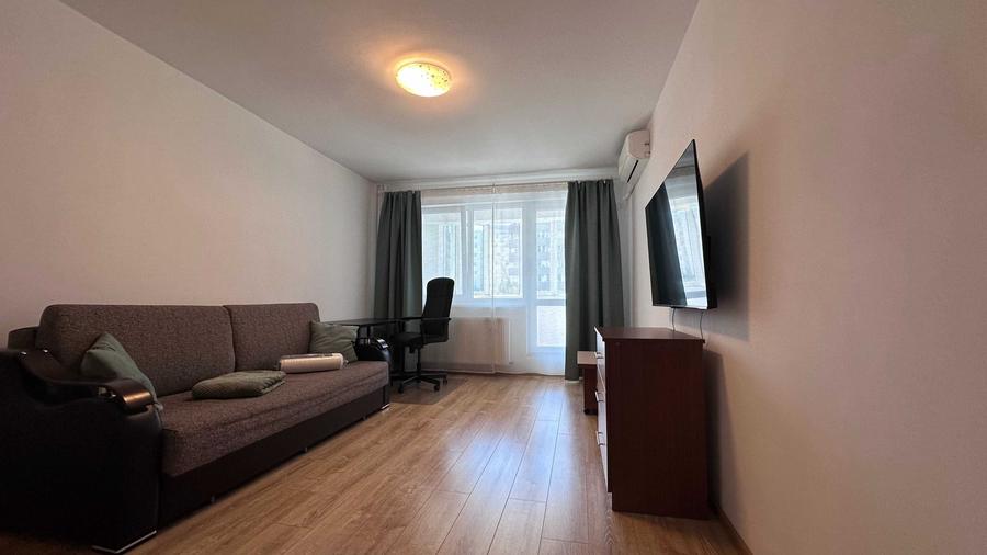 Apartament cu 3 camere decomandat în Dristor