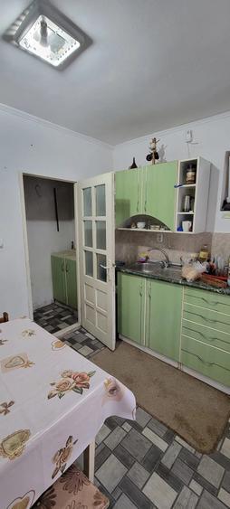 Casă cu 2 camere cu Teren 300 Mp în Central