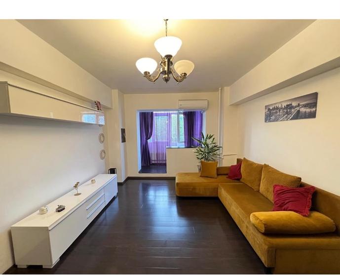 Apartament cu 2 camere semidecomandat, mobilat în Sebastian
