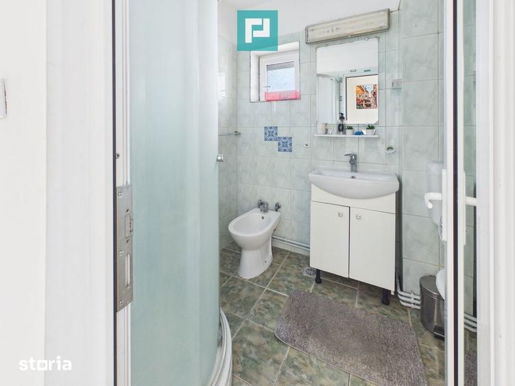 Apartament cu 3 camere, mobilat în Central