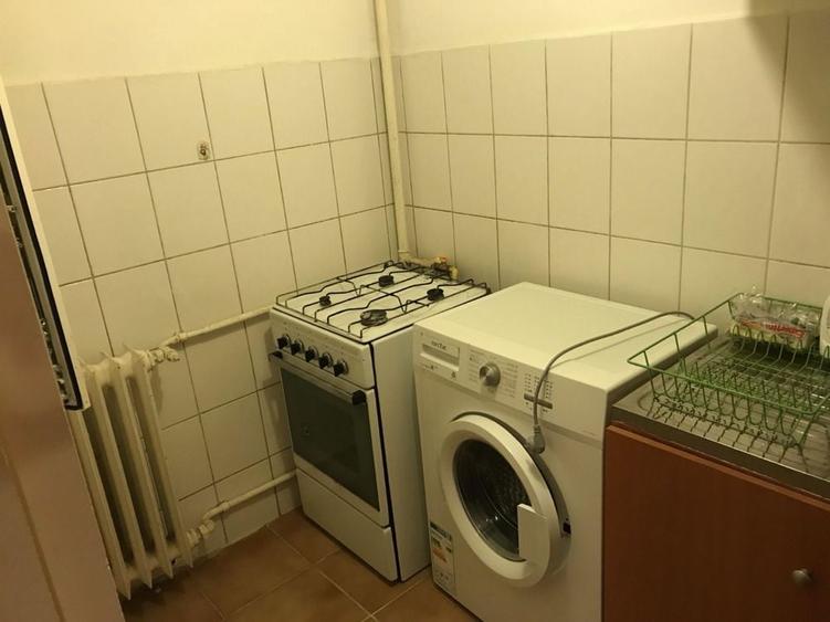 Proprietar inchiriez garsoniera metrou Lujerului- Bucuresti, sector 6 DOAR PT STUDENTI - 2