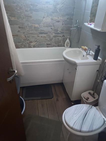 Apartament de vanzare - 1