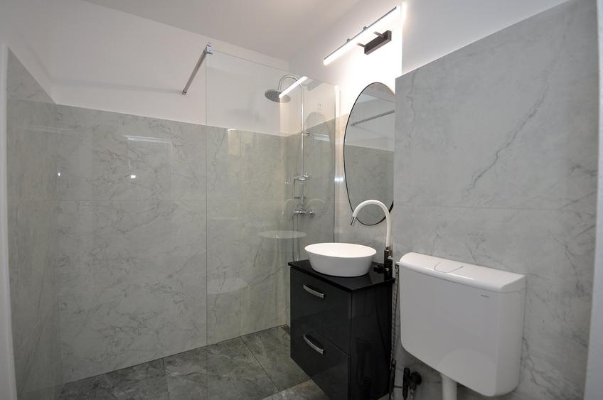 Drumul Taberei metrou Favorit garsoniera renovata, totul este nou - 1