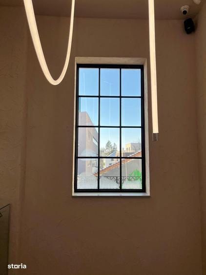 Spatiu comercial de inchiriat in centru / Cafenea / Bar/ Florarie - 3