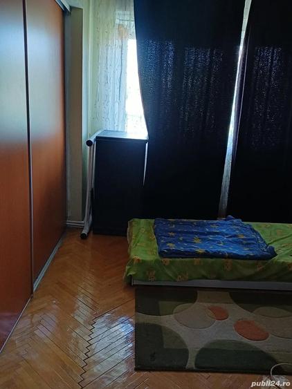 Vand apartament 4 camere ultracentral - 1