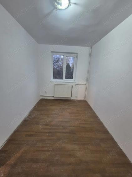 De vanzare apartament 3 camere direct proprietar - 3