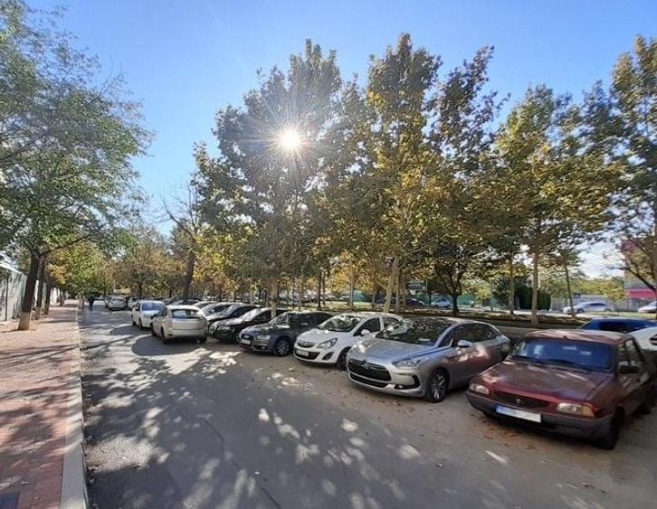 Teren 300mp cu deschidere 32ml la bd. Theodor Pallady - 5