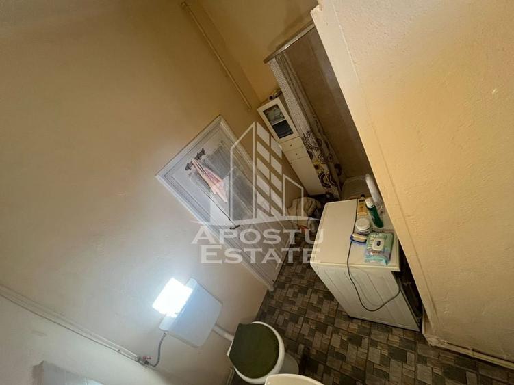 Casa cu 4 camere si teren de 2698 mp in zona Freidorf, Comision 0 - 8