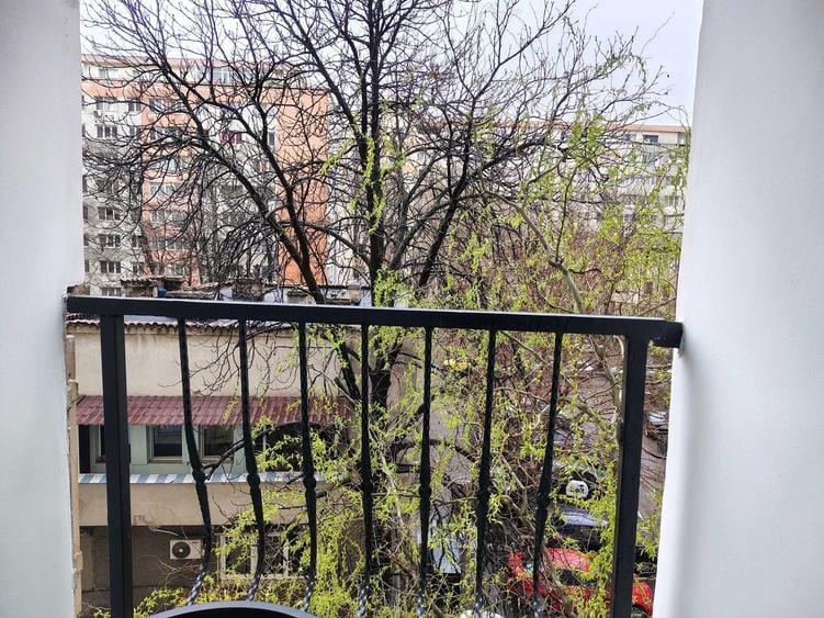 Particular inchiriez garsoniera la 5 minute de metrou Piata Iancului - 2