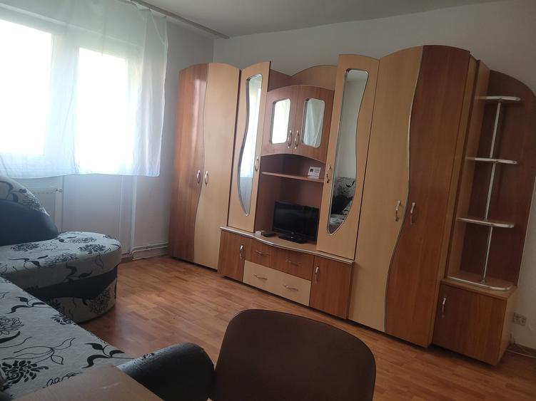 INCHIRIEZ APARTAMENT 3 CAMERE,ETAJ 2 ZONA CALEA DIMBRAVII - 7