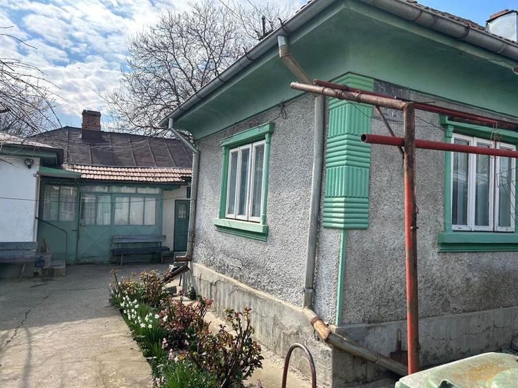 De vanzare casa cu teren - 4