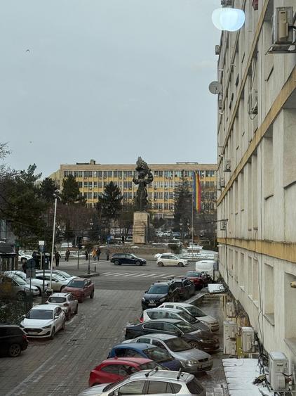 Centru Piata Unirii , 3 camere , etaj 1 - 10