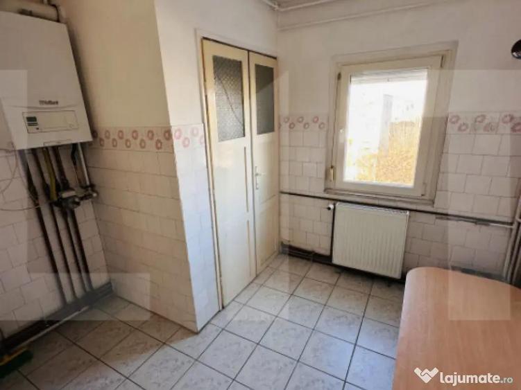 Apartament cu priveliste, 3 camere in Micalaca - 12