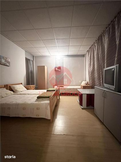 Pensiune 15 camere in a Doua Linie la Mare, zona Pescaria lui Matei - 9