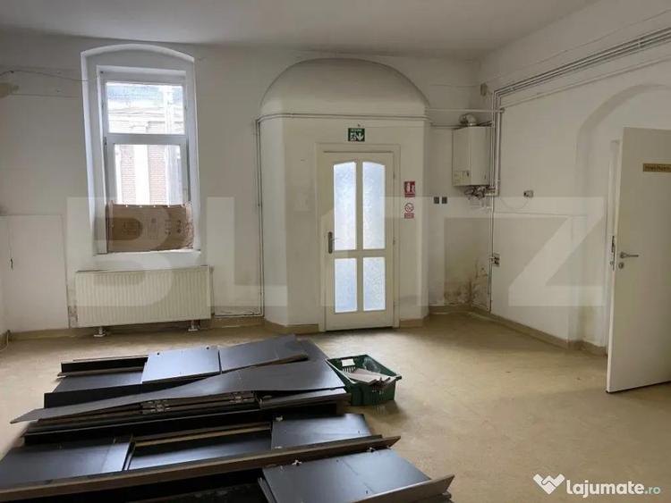 Spatiu comercial + Apartament, , zona Semicentrala - 4