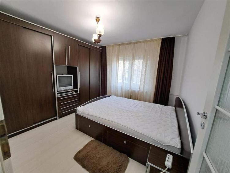 RECO chirie etajul 1 central - 2