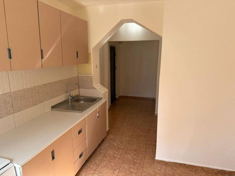 Vand Apartament cu 3 camere - 7