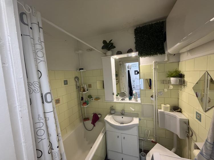 Apartament cu 2 camere decomandat, mobilat în Titan