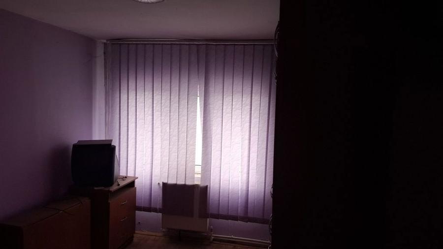 Apartament de vanzare - 5