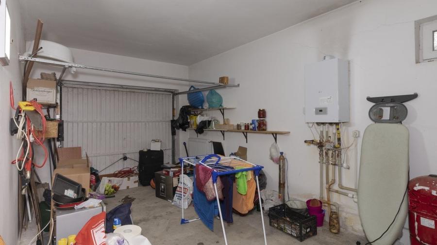 Casă De Vânzare, Lângă Pădurea Roșu Liberă, P+2, 5 Camere  Garaj + 2 Parcări - 23