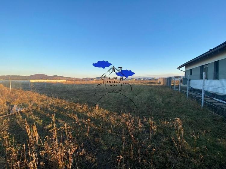 Teren Intravilan 811mp zona Sala sportului, Sanpetru - 1