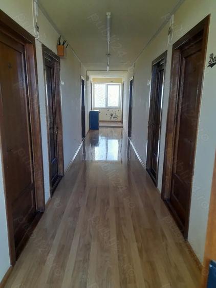 Pensiunea de vanzare Costinesti str.Meduzei , 14 camere - 9