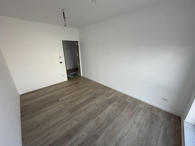 PROIECT DEOSEBIT - 22