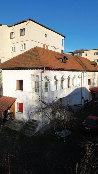 Casa de vânzare in centrul orașului Câmpulung la preț de apartament - 10