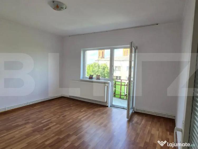 Apartament de vanzare, cu 3 camere, 76 mp, zona Micro 17 - 3