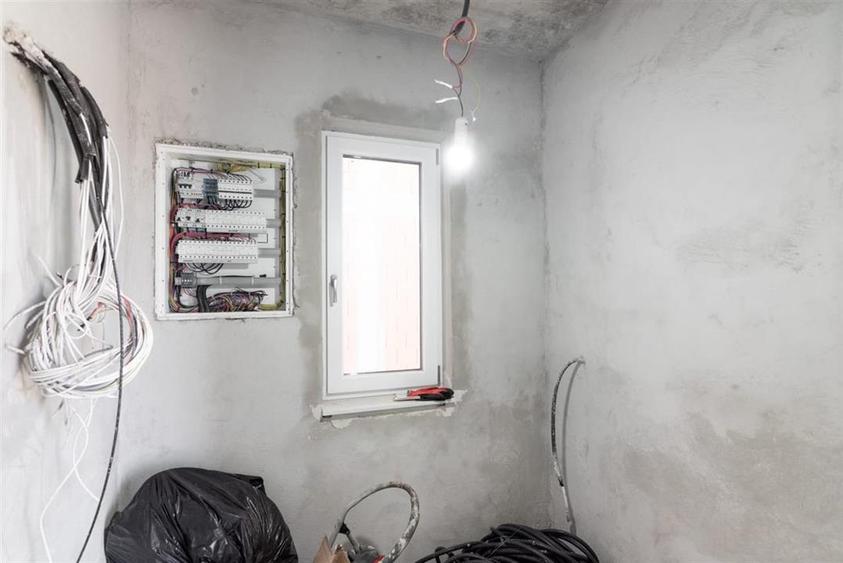 RECO. CASA CU MANSARDA , CIHEI . - 22