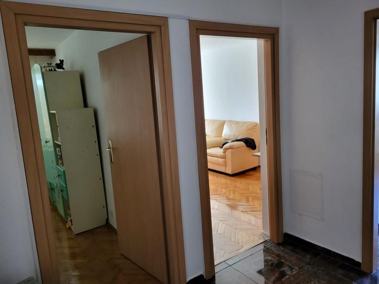 Apartament 4 camere /Aparatorii Patriei /parcare - 9
