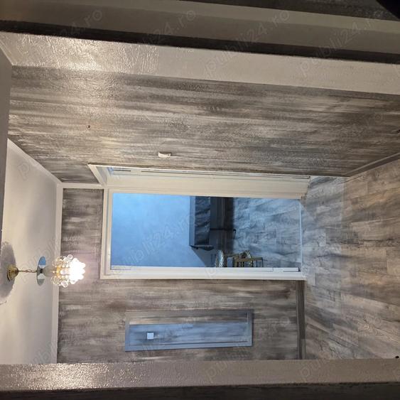 3 Camere 2 bai ,67 M Utili ,Imobil 1978 - 2