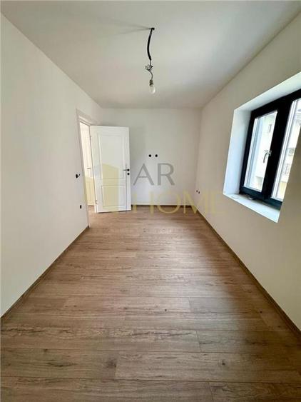 Casa 8 camere, in Ploiesti zona Albert - 23