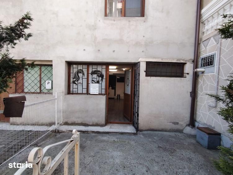 Spa?iu cu multiple posibilita?i, gata sa i?i gazduiasca afacerea! - 12