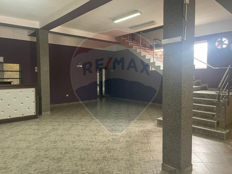 Spa?iu comercial de 497mp de vanzare - 9