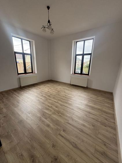 Casa de inchiriat zona centrala - 4